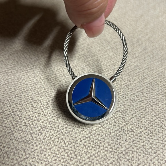 Mercedes Benz Silver Keychain NWOT - Picture 2 of 5